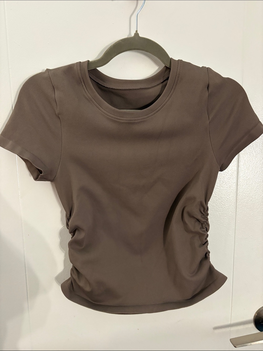 OQQ Women’s Short Sleeve top/tee with Ruched Sides
Size- small